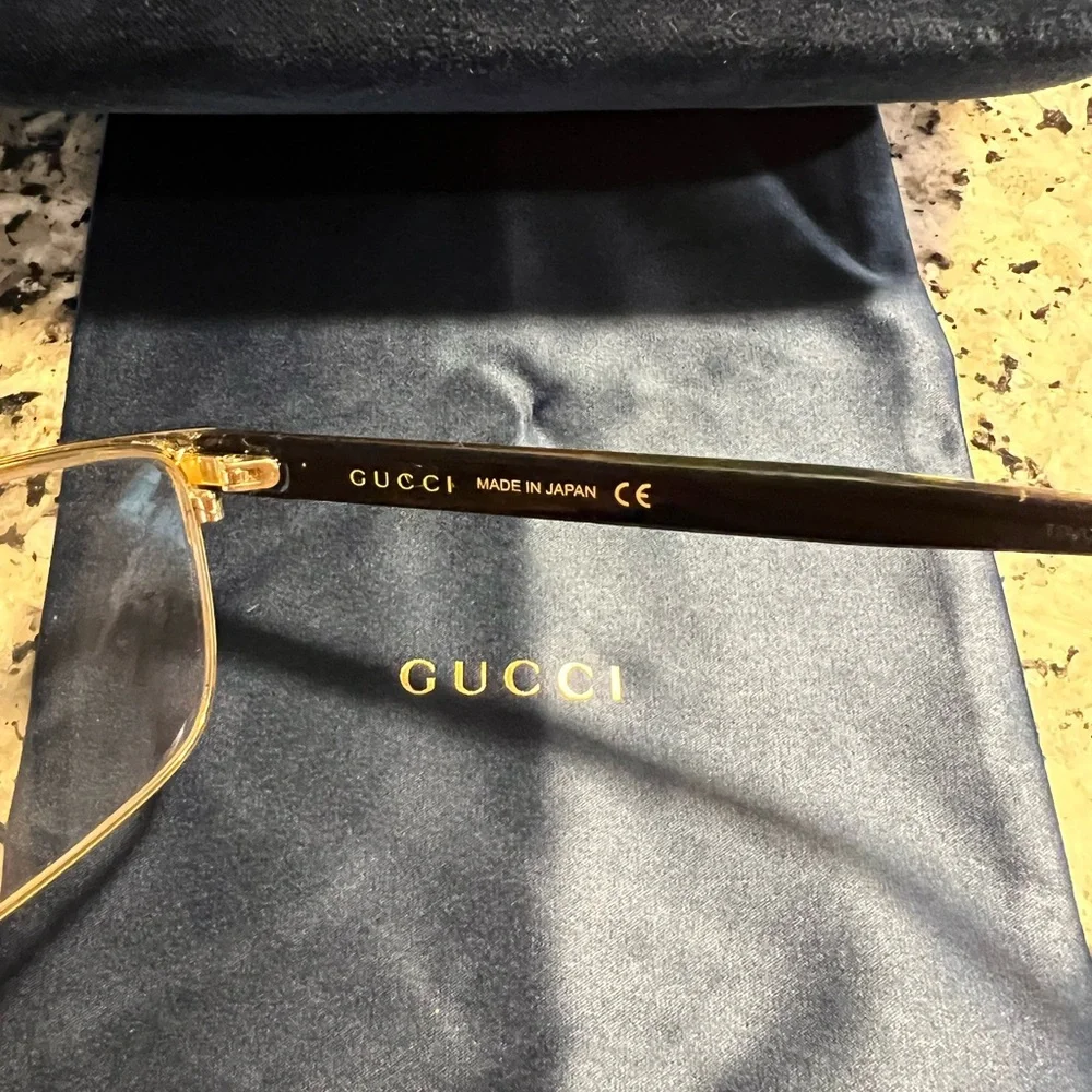 Gucci eyeglasses - Picture 4 of 6